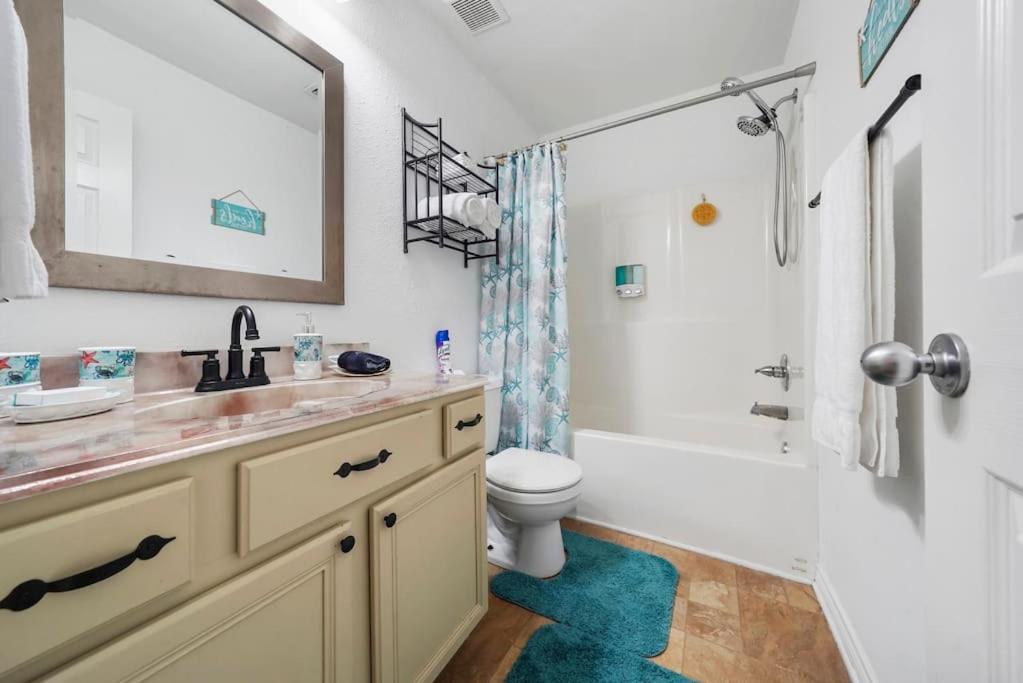 Galveston Beach House Family/Pet Friendly Eksteriør billede