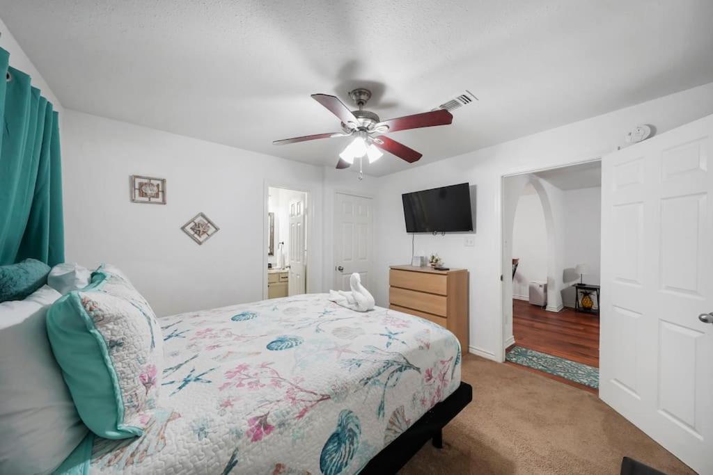 Galveston Beach House Family/Pet Friendly Eksteriør billede